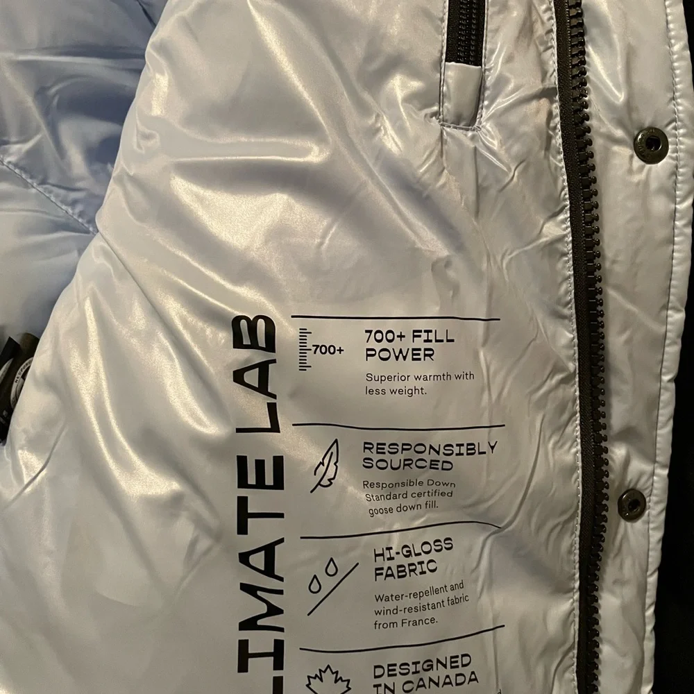 Aritzia The Super Puff Shorty - Picture 4 of 4